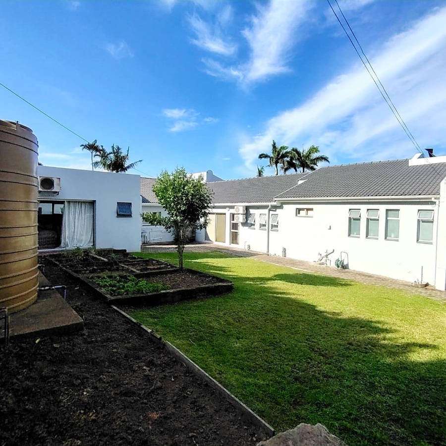 5 Bedroom Property for Sale in Beacon Bay Eastern Cape